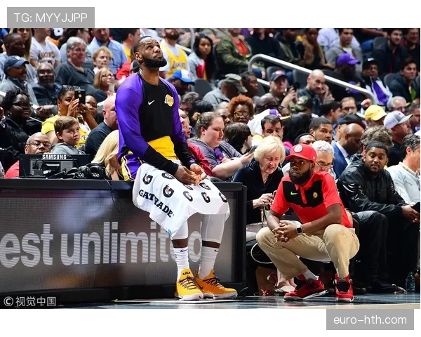 维尼修斯 vs 莱奥:爆点能力与突破效率对比 维尼修斯 vs 莱奥:爆点能力与突破效率对比